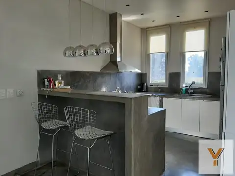 Casa 3 ambientes con 2 baños