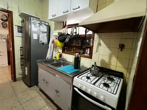 Casa céntrica con depto en venta, General Las Heras