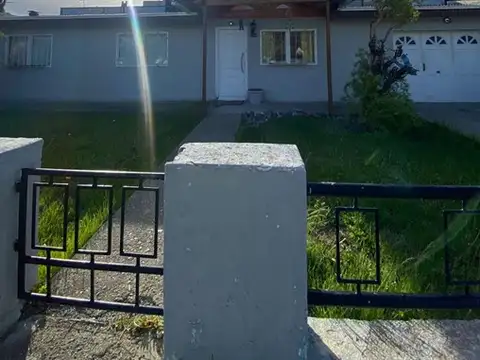 CASA EN VENTA - RIO GALLEGOS