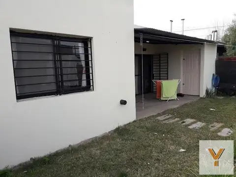Casa 4 ambientes con 1 baño
