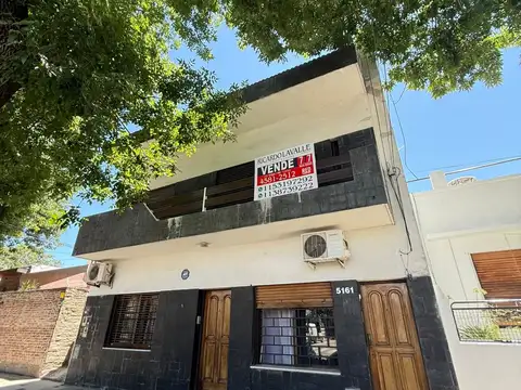 PH TIPO CASA 6 AMB CON TERRAZA, QUINCHO, 2 COCINAS - 4 BAÑOS EN DEVOTO