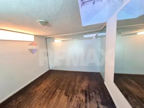 Alquiler local comercial dos plantas en el Centro