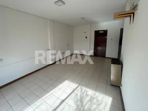 Oficina en Alquiler en Neuquén, $ 2.400.000
