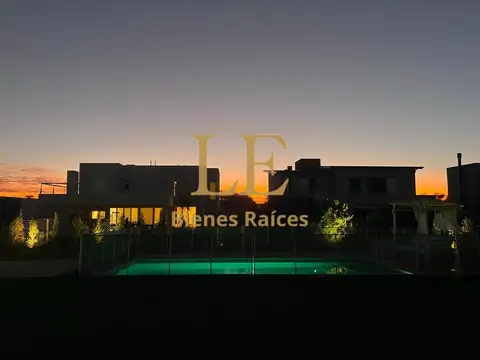 Casa en Venta Puertos del Lago / VISTAS