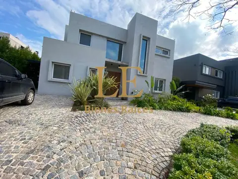 Casa en Venta Puertos del Lago / VISTAS
