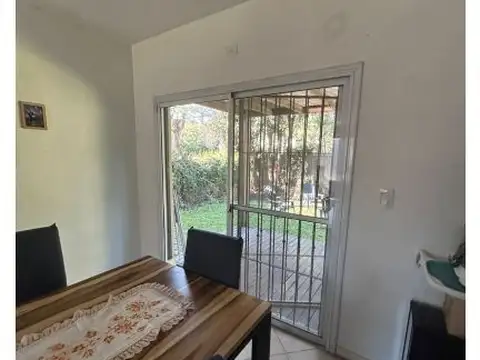 CASA EN VENTA -Casas del Prado-Pilar.