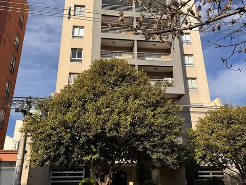 VENTA COCHERA MACROCENTRO | LAMADRID 33