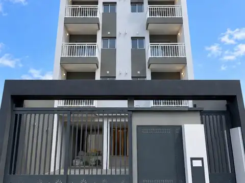 ¡Departamento Semipiso Imperdible en venta en Quilmes!