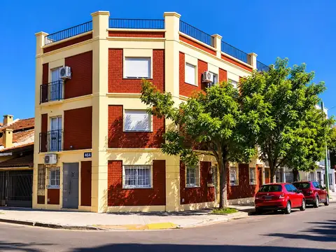 OPORTUNIDAD DEPTO 2 AMBIENTES EXCELENTE UBICACION