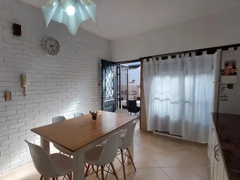 Depto Tipo Casa en Venta en Remedios de Escalada, USD 79.900