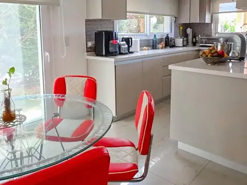 Casa en Venta al Este