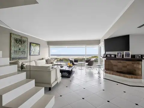 Penthouse duplex en venta con vista al mar de 5 suites con terraza y parrilla, sobre la Brava + Departamento extra, 4 Piso 4