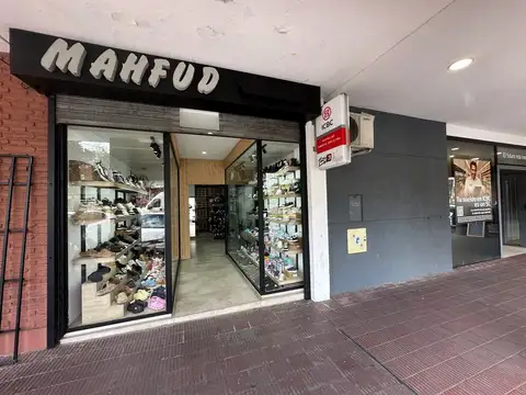 Local  en Venta en Ciudad Jardin, Tres de Febrero, G.B.A. Zona Oeste