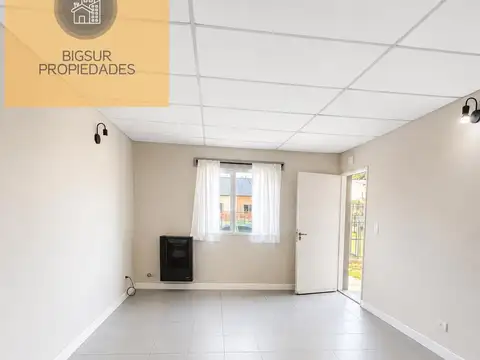 Casa en Alquiler con 1 cochera