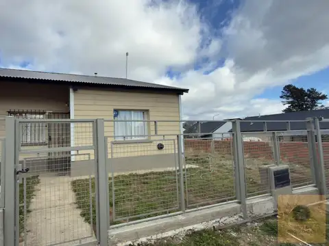 Casa en alquiler , altos del este