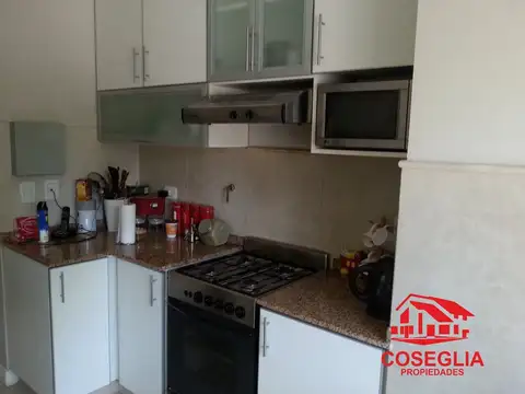 Departamento 3 ambientes con 2 baños
