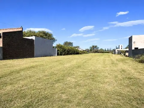 Terreno en M. Robotti - Villa del Sol