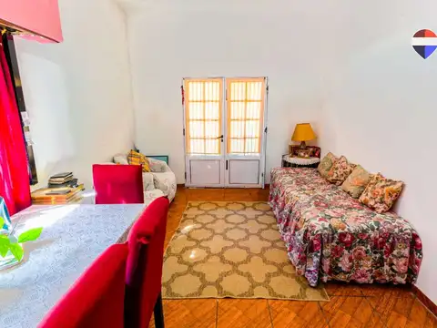 VENTA CASA 4 AMB CON GRAN PATIO EN CLAYPOLE