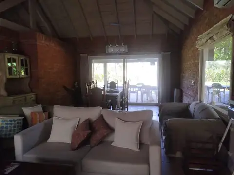 Casa en Venta al Este