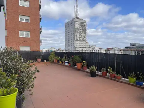 Oficina con balcon terraza en Montserrat