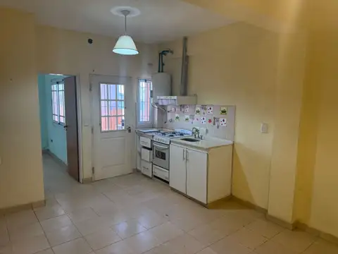 Departamento en Alquiler en Grand Bourg, $ 420.000