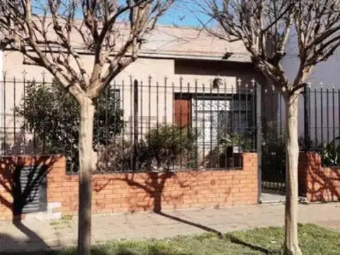 Venta casa multifamiliar en Pablo Podesta