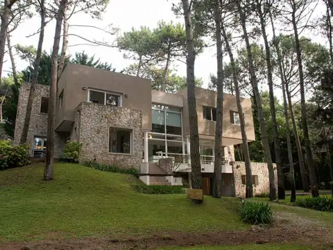 Casa en Venta en Carilo, USD 550.000