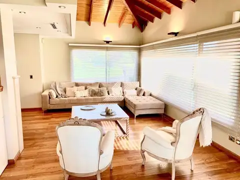 Casa en Alquiler de 5 dormitorios