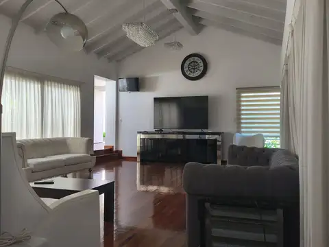 Casa en Venta en Florencio Varela, USD 543.000