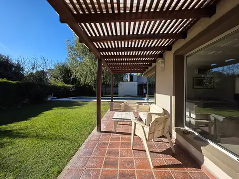 Casa en Venta en Barrio la Dolly, USD 236.550