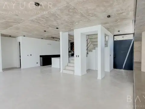 Venta - Casa en Barrio Privado La Calesa  - Pilara