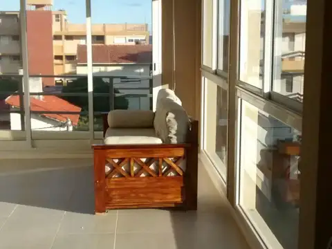 Departamento 16 ambientes con 8 baños