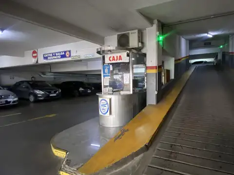 Garage / Edificio Comercial en VENTA de 4000m² a mts de Av Rivadavia - ALMAGRO