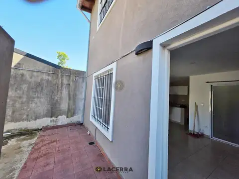 Depto Tipo Casa en Alquiler de 1 dormitorio