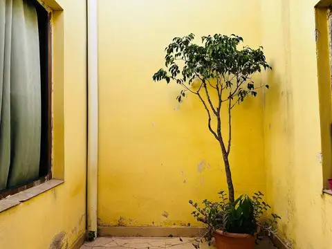 Depto Tipo Casa 4 ambientes con 2 baños