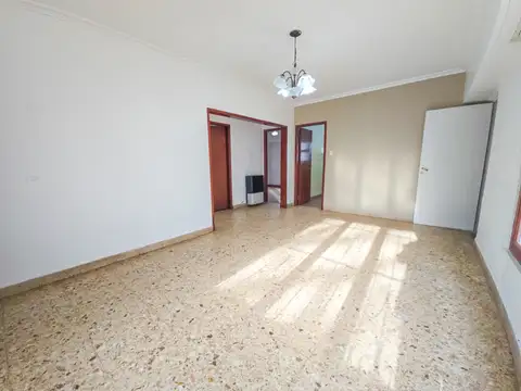 Casa en Alquiler con 1 cochera