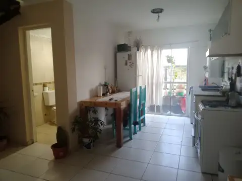 Departamento 3 ambientes con 2 baños