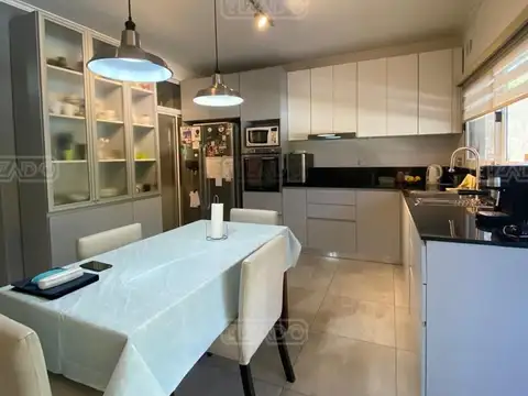 Casa  en Venta en Banco Provincia, Francisco Álvarez, Moreno