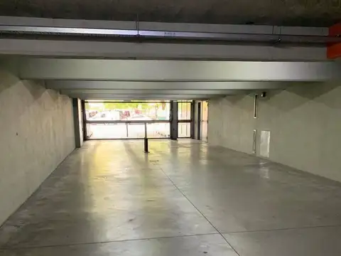 Cochera en edificio Chacarita sobre Av Corrientes 12m2