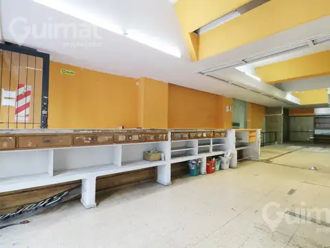 Local en Venta 65 años