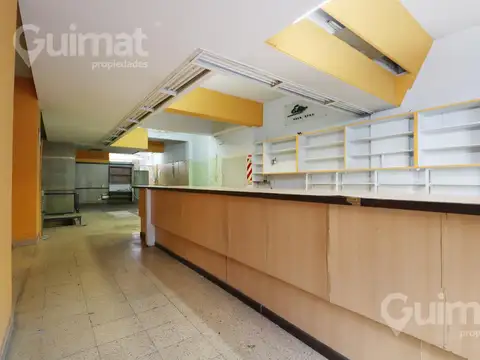 Local en Venta 65 años