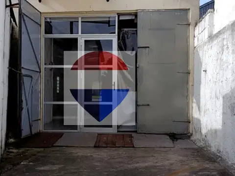 Alquiler Local 129 m² + Espacio Verde en Pando