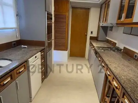 ALQUILER DE SEMIPISO EN CALLE EMILIO CIVIT CIUDAD DE MENDOZA