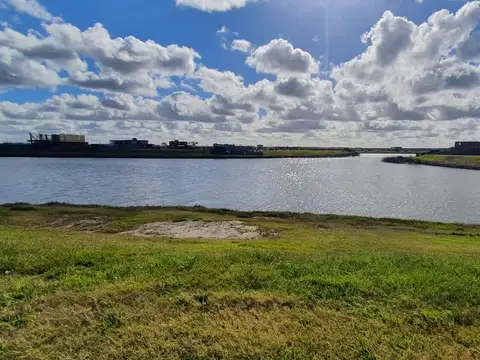 Terreno en Venta en Puertos - Barrio Costas, USD 330.000