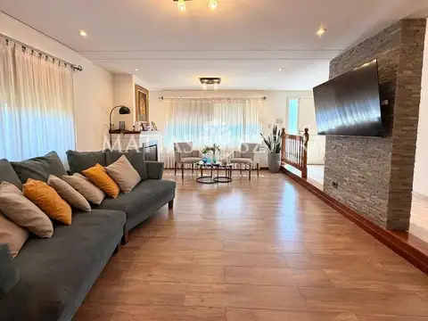 Casa en Venta en Barrio Privado Astorga, USD 298.000