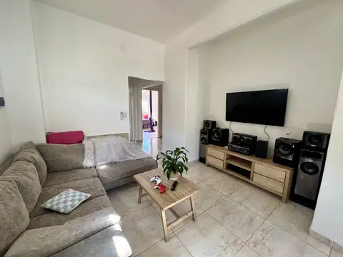 Ph 4amb con quincho y terraza en 1er piso con entrada independiente Refaccionado