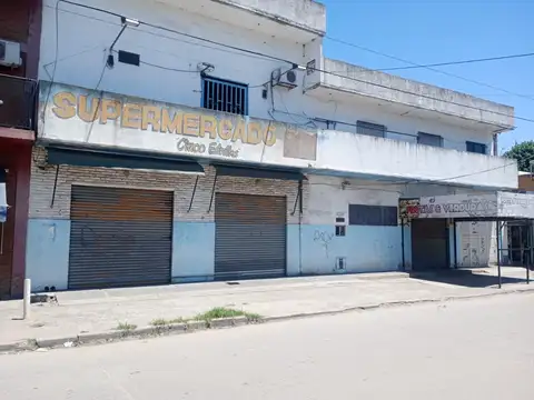 LOCAL SUPERMERCADO CON VIVIENDA EN BOSQUES U$S 200.000.-