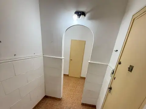 ALQUILER - PARQUE CENTENARIO - 1 AMBIENTE DIVIDIDO