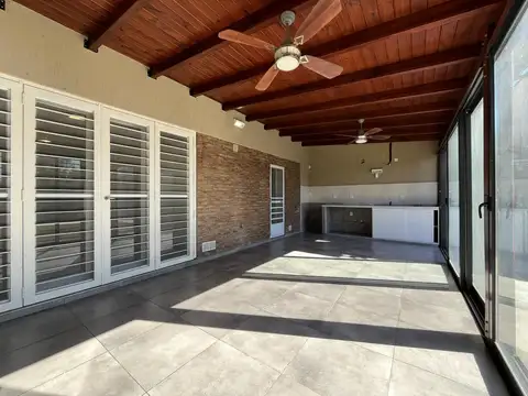 Casa en Venta en Alvear, USD 175.000