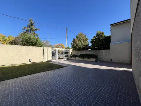 Casa en Venta al Oeste